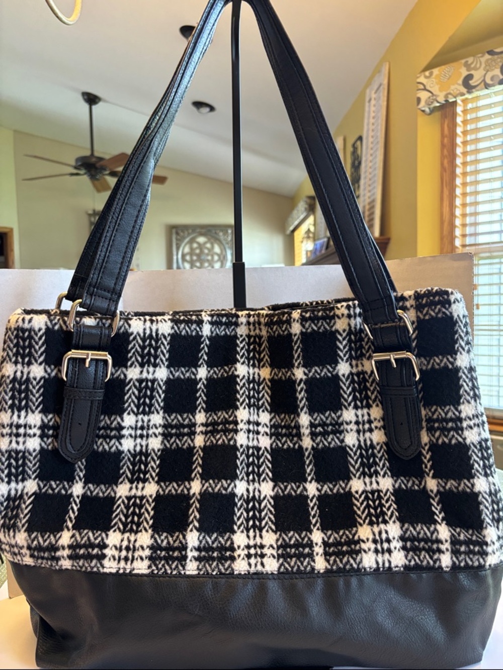 Bueno Plaid Tote Bag with Black Trim NWOT